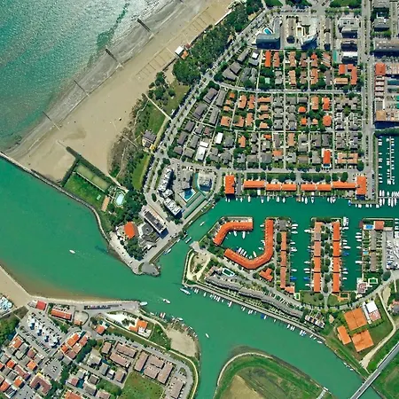 Stunning With Private Garden - Beahost 别墅